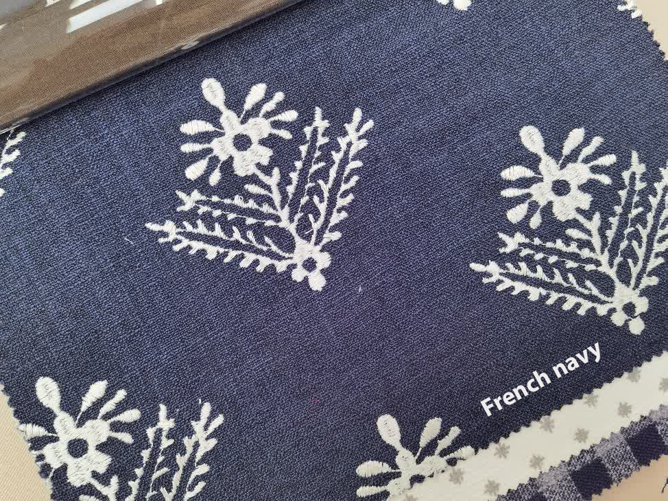 Lady Fern embrodery ткань Laura Ashley,  от магазина "Шторы - и точка!"